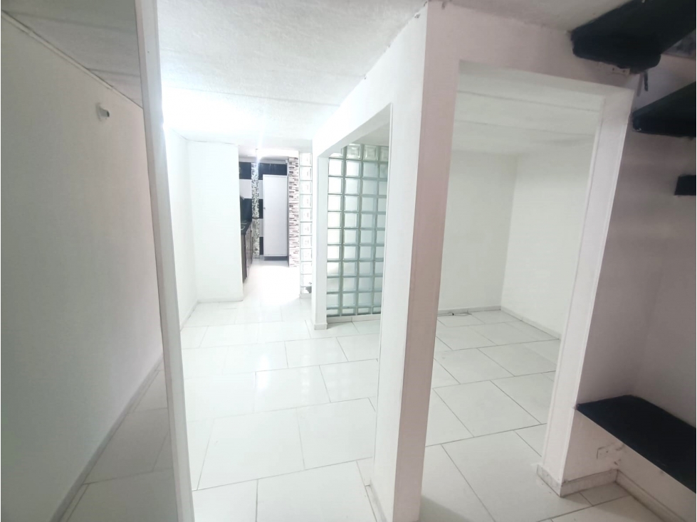 VENDO CASA DE TRES EN NIVELES EN VILLA HERMOSA — foto 3