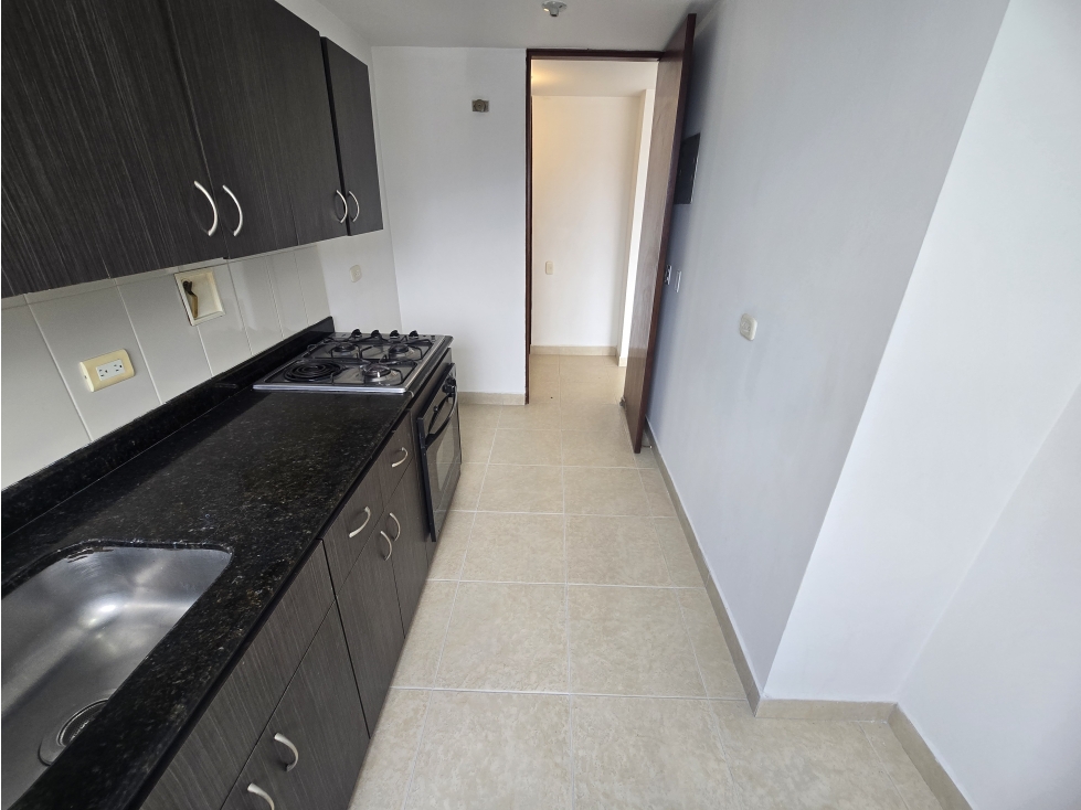 ARRIENDO APARTAMENTO EN POBLADO - AGUACATALA - 4