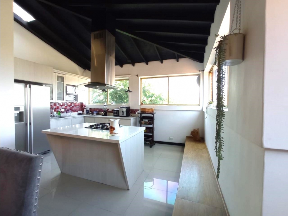 VENDO PENTHOUSE DUPLEX EN POBLADO - LA INFERIOR — foto 6