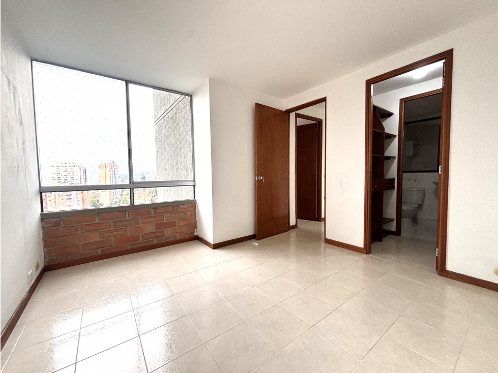 ARRIENDO APARTAMENTO EN POBLADO - CASTROPOL — foto 5