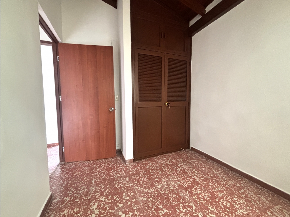 ARRIENDO APARTAMENTO DE DOS NIVELES EN ENVIGADO - LA MAGNOLIA — foto 6