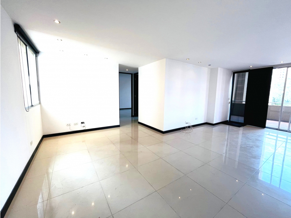 ARRIENDO APARTAMENTO EN POBLADO - SANTA MARIA DE LOS ANGELES — foto 2