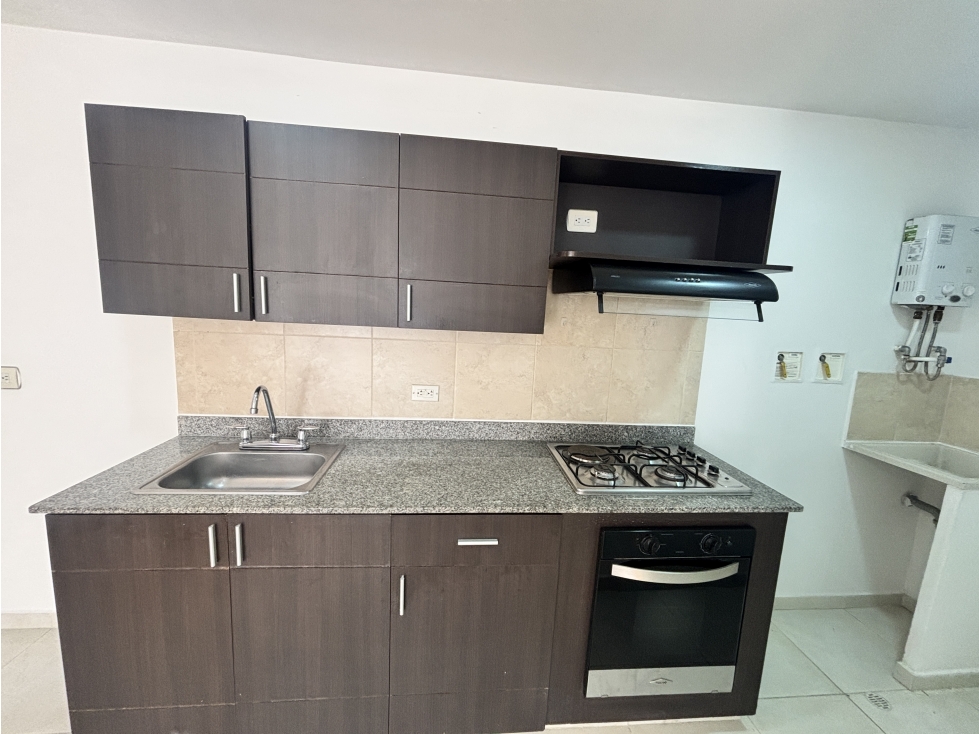 ARRIENDO APARATMENTO EN POBLADO - CIUDAD DEL RIO — foto 4