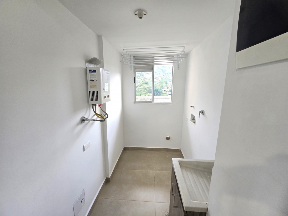 ARRIENDO APARTAMENTO EN SABANETA - ALTO DE LAS FLORES — foto 6