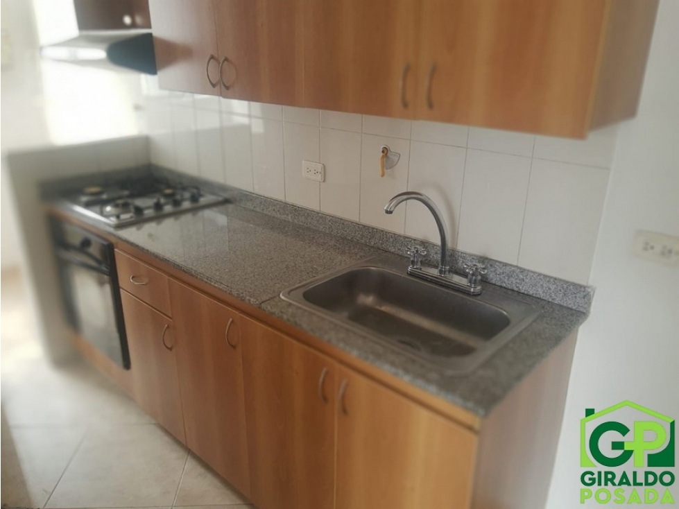 ARRIENDO APARTAMENTO EN POBLADO - LA INFERIOR — foto 3