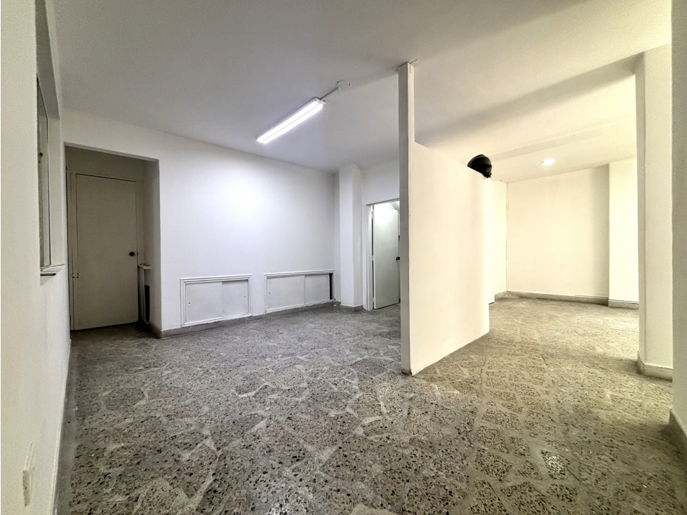 ARRIENDO CASA COMERCIAL EN CONQUISTADORES — foto 6
