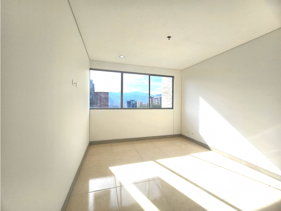 ARRIENDO APARTAMENTO EN EL POBLADO - CASTROPOL — foto 6