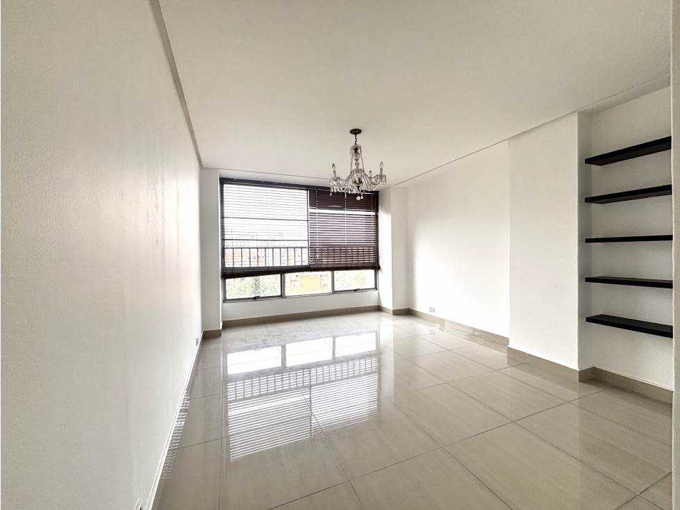 ARRIENDO APARTAMENTO EN POBLADO - PATIO BONITO — foto 3