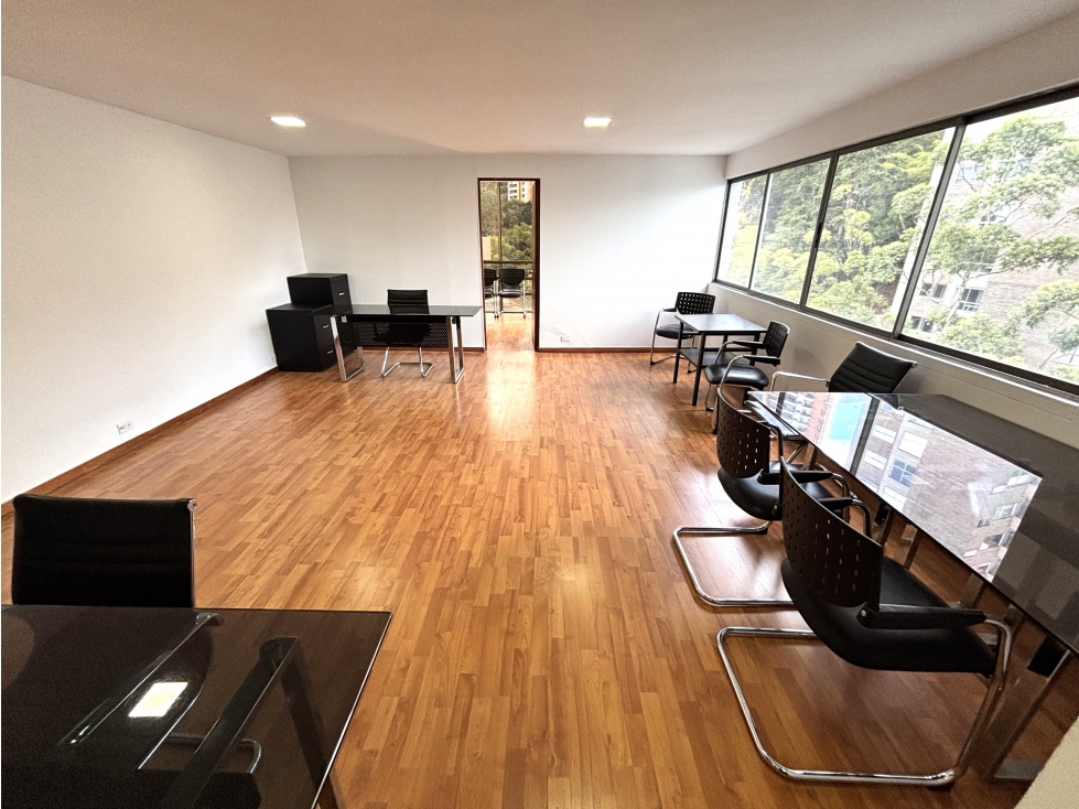 ARRIENDO OFICINA EN POBLADO - LAS SANTAS