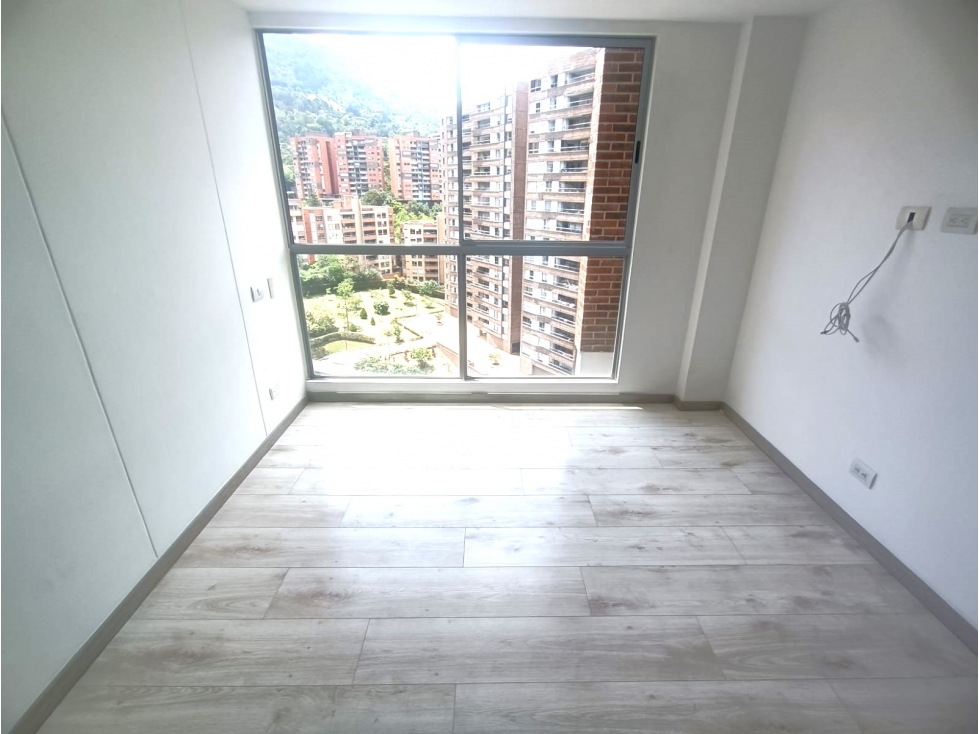 ARRIENDO APARTAMENTO EN ENVIGADO - CUMBRES — foto 2