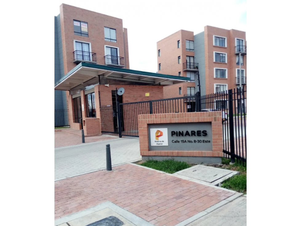GIA 357. Apartamento en venta, Pinares, Madrid Cundinamarca