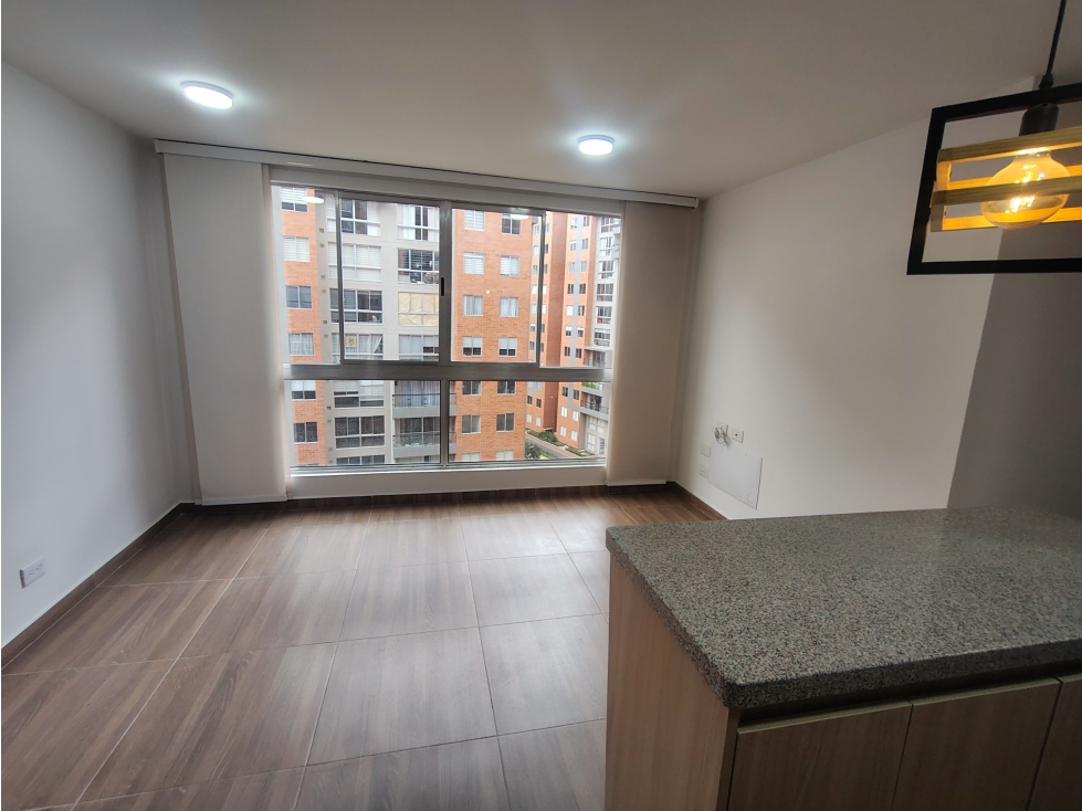 GIA 373. Apartamento en venta, Cerezo, novaterra