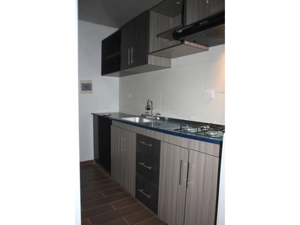 GIA 348. Apartamento en venta, Puerto Nuevo, Mosquera — foto 5