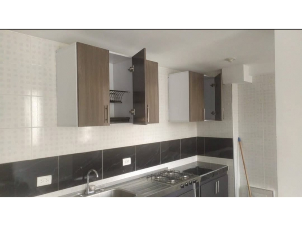 GIA 339. Apartamento en venta, Padua, Madrid Cundinamarca — foto 3