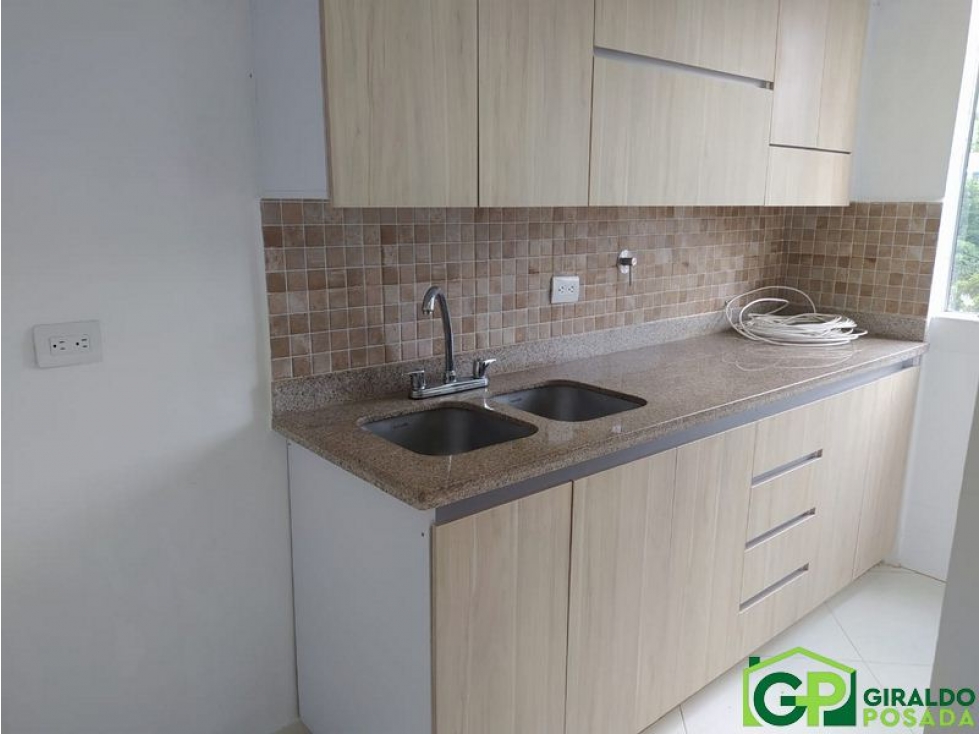 ARRIENDO APARTAMENTO EN ENVIGADO - LA MINA — foto 2