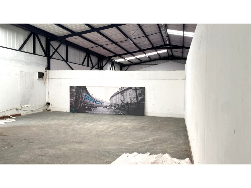 ARRIENDO BODEGA EN SAN DIEGO
