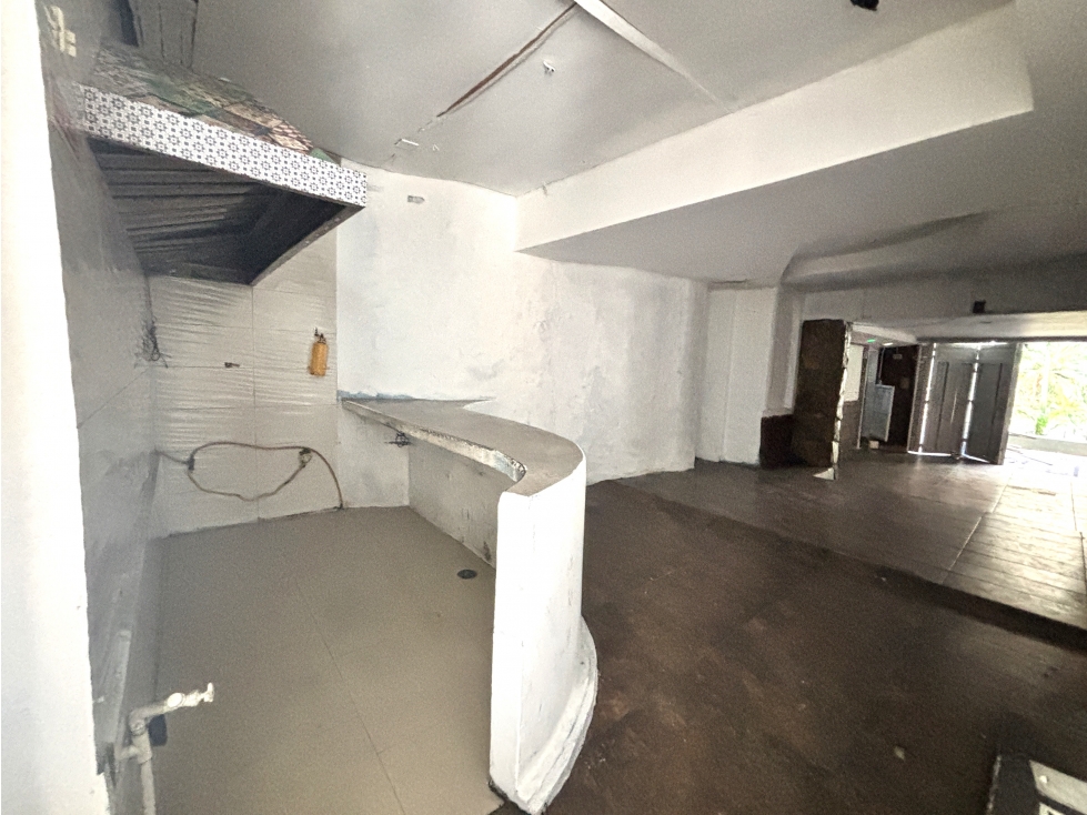 ARRIENDO LOCAL EN EL POBLADO - PARQUE LLERAS — foto 4