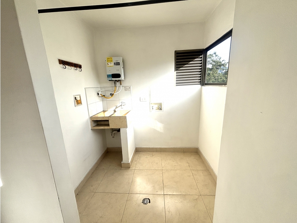 ARRIENDO APARTAMENTO EN POBLADO - PATIO BONITO — foto 6