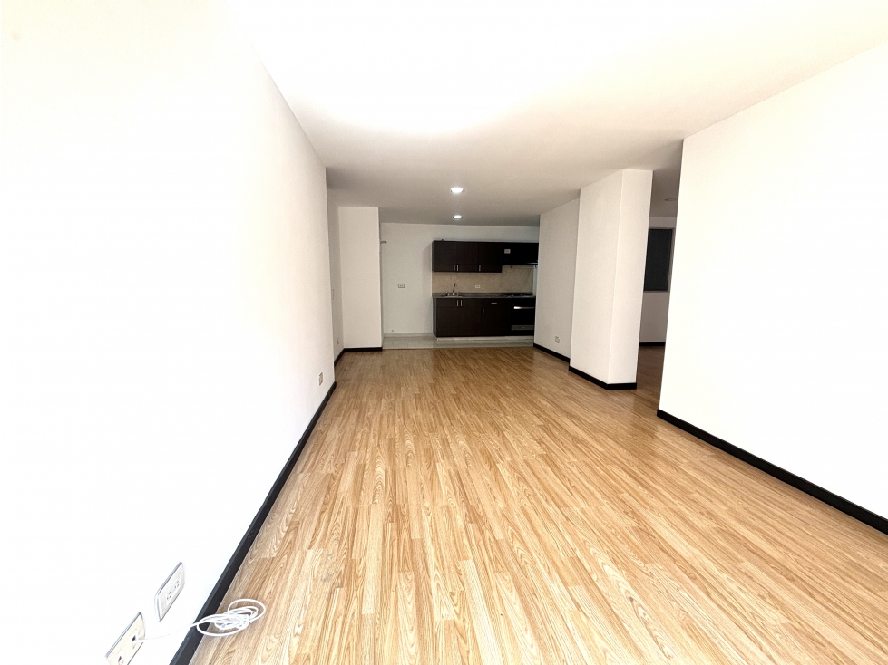 ARRIENDO APARATMENTO EN POBLADO - CIUDAD DEL RIO