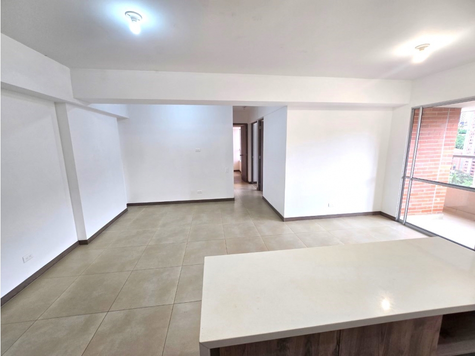 ARRIENDO APARTAMENTO EN SABANETA - ALTO DE LAS FLORES — foto 2