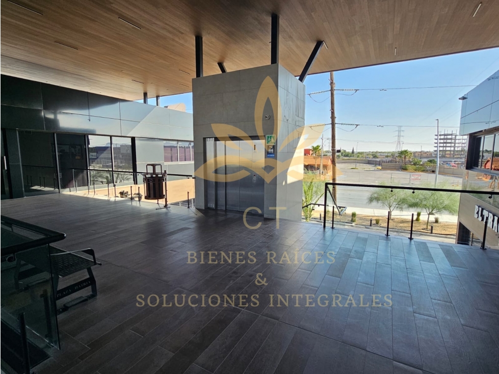 Local en renta de 117 m2 de lujo en Plaza Comercial Cd. Juárez Chih. — foto 4