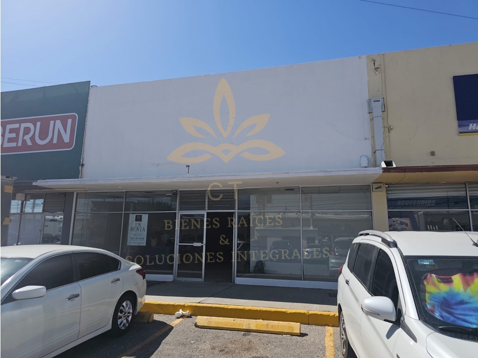 Local en Renta 245 m² Av. Principal Plaza Comercial Cd. Juárez Chih. — foto 2