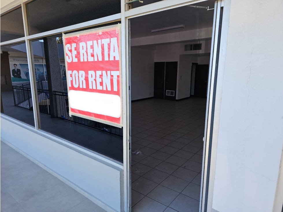 Local Comercial en Renta en Plaza Comercial en Cd. Juárez Chihuahua - 5