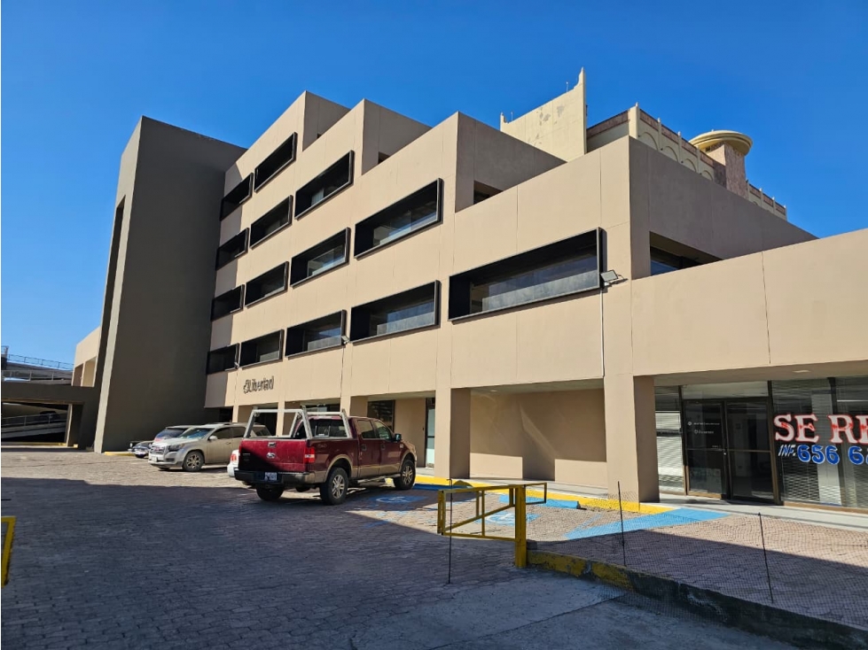 Oficina corporativa en renta de 300 m2 en Cd. Juárez Chihuahua. - 1