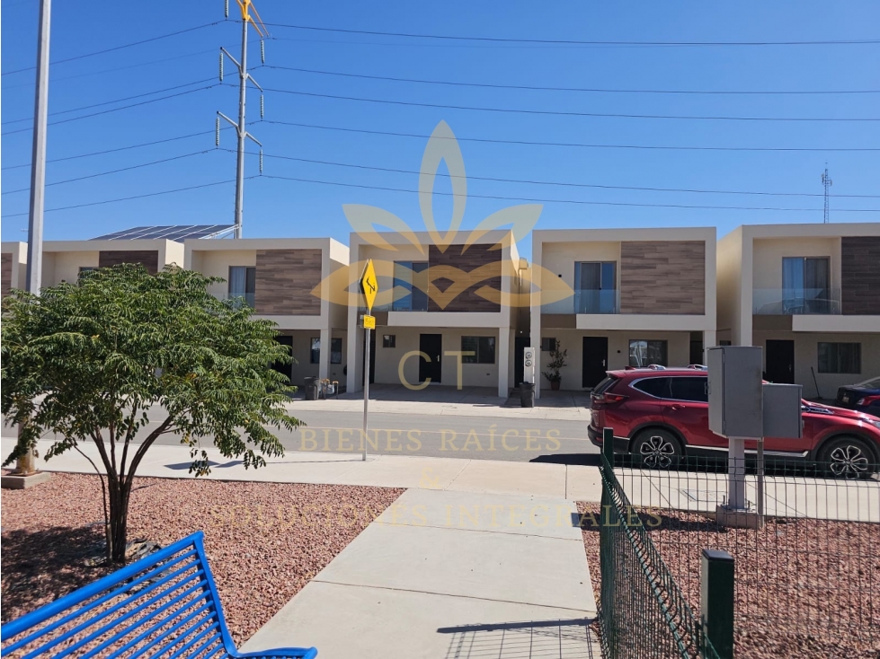 Casa en Venta Frente a Parque, Sector Ejercito Nacional Juárez Chih.