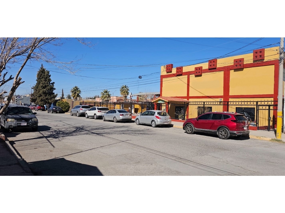 "Venta de Edificio y Terreno Habitacional en Cd. Juárez, Chih." - 4