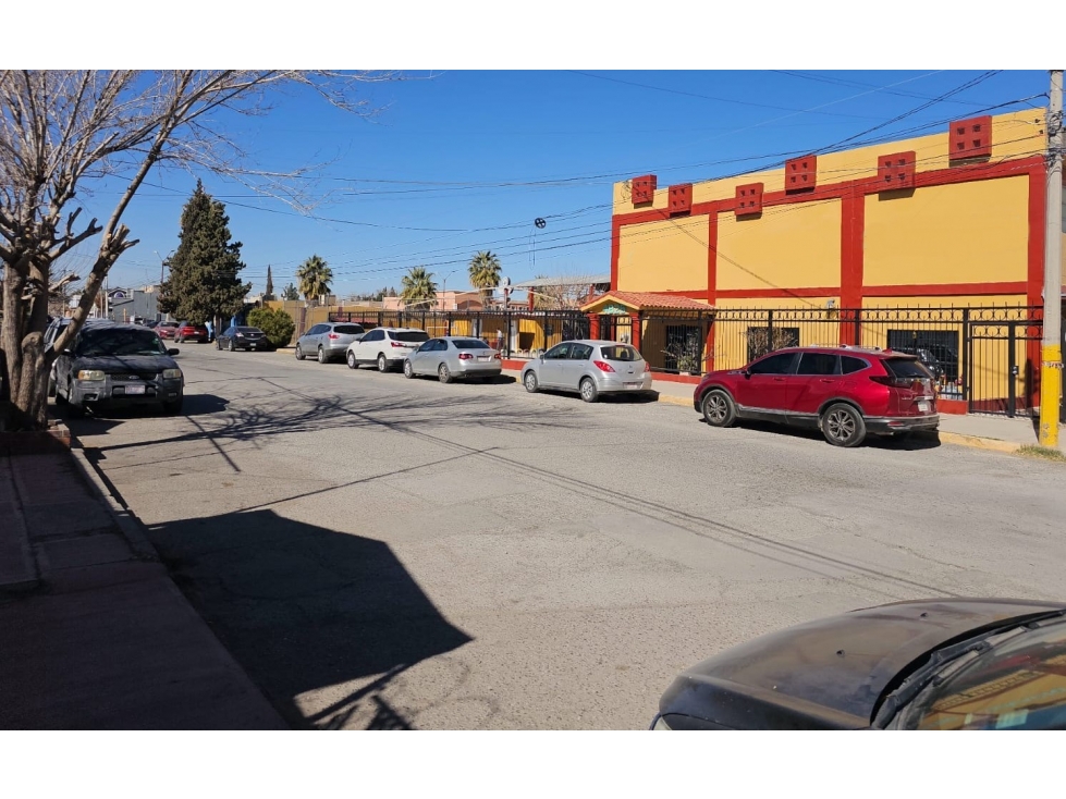 "Venta de Edificio y Terreno Habitacional en Cd. Juárez, Chih." - 5