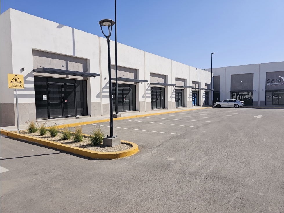 Locales en Venta a Estrenar en Av. Principal Cd. Juárez, Chihuahua — foto 2