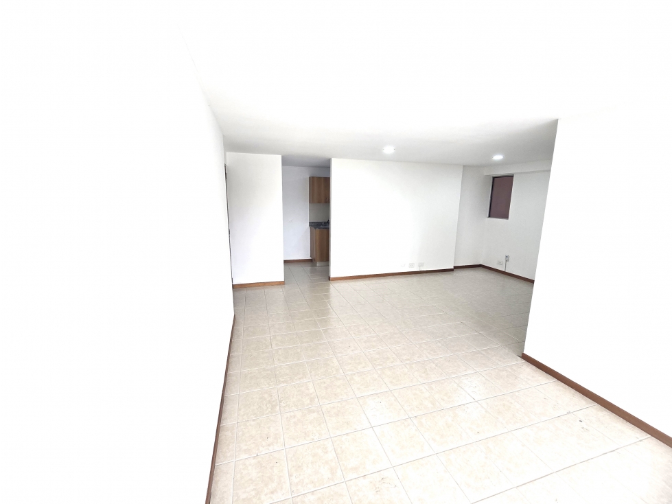 ARRIENDO APARTAMENOT EN POBLADO - PATIO BONITO — foto 2