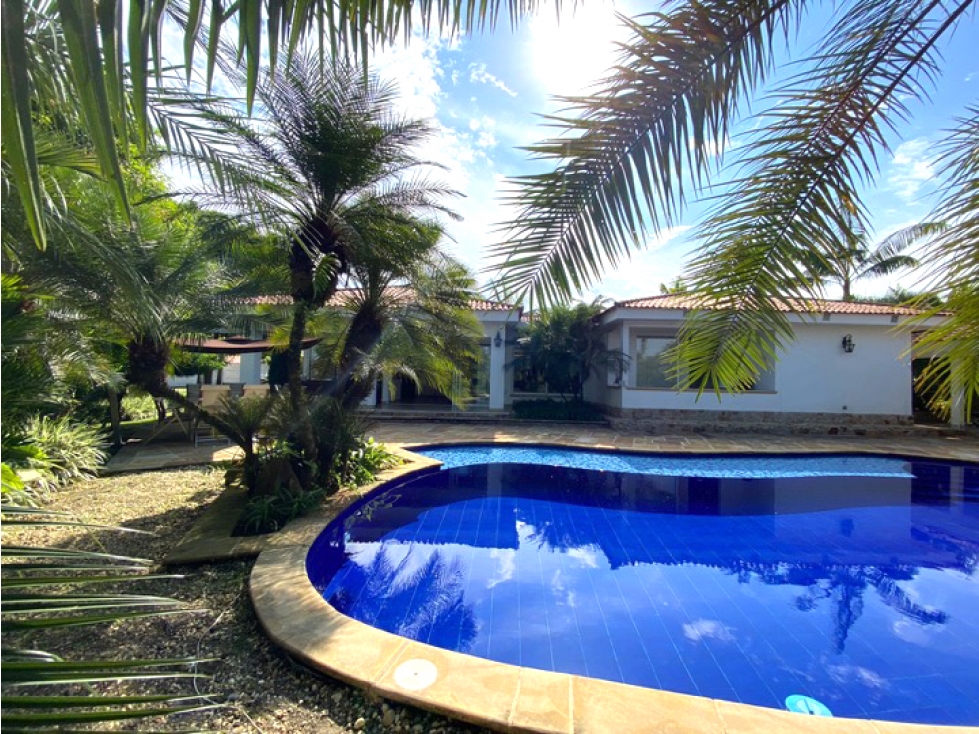 Casa Campestre en Condominio Reservas del Higueron Pance