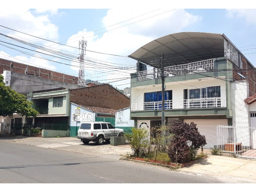 Casa en Santa Isabel - sobre cra. 39 para uso Mixto. — foto 2