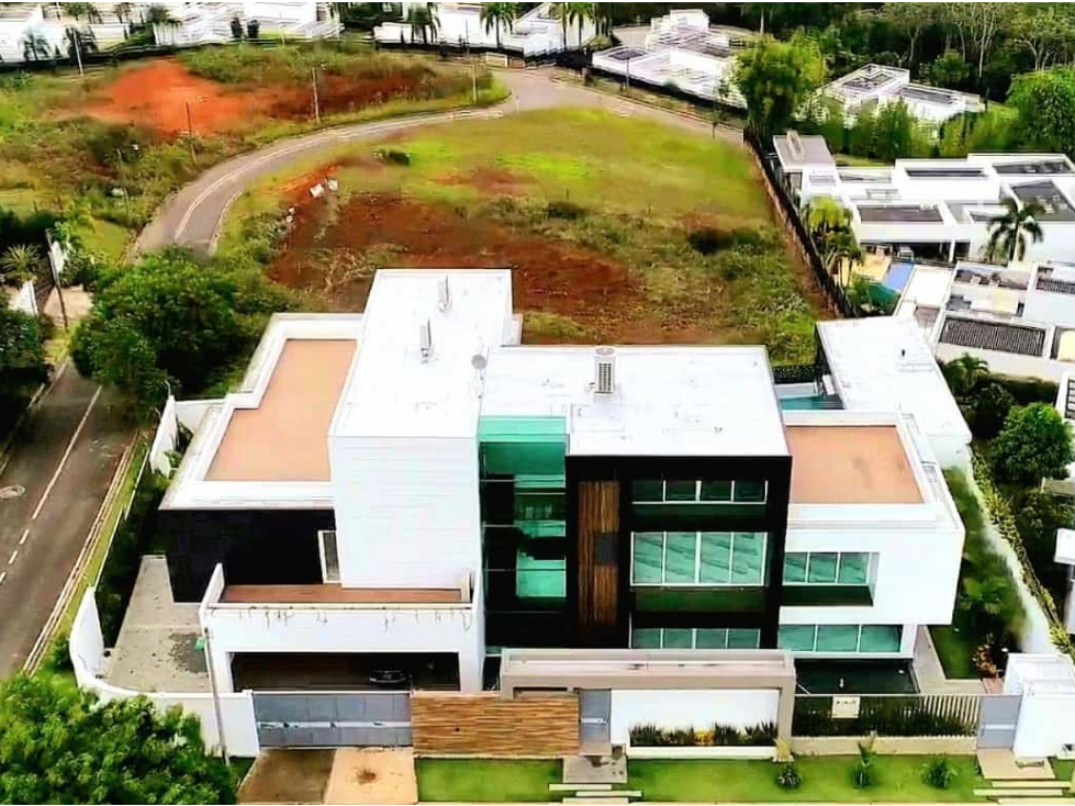Exclusiva Mansión nueva en Altos de Ciudad Jardin al sur de Cali — foto 3