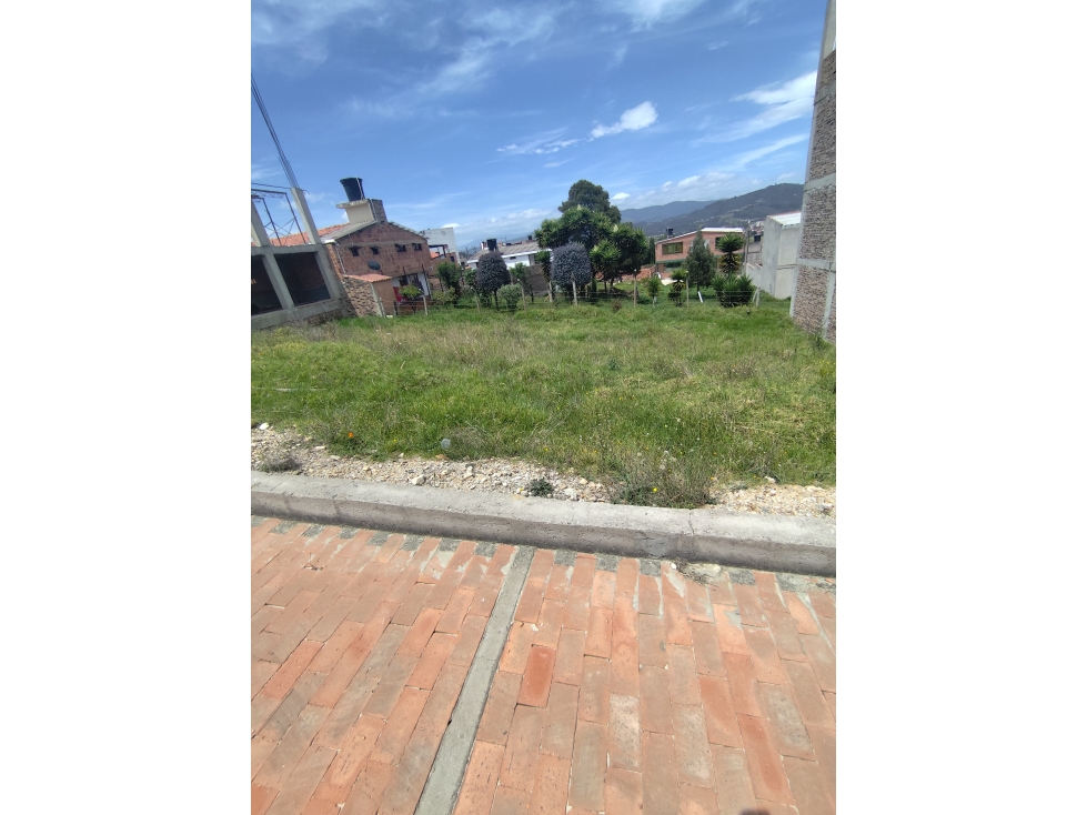 VENDO LOTE DE 120 M2 EN PAIPA BOYACÁ BARRIO LA PRADERA