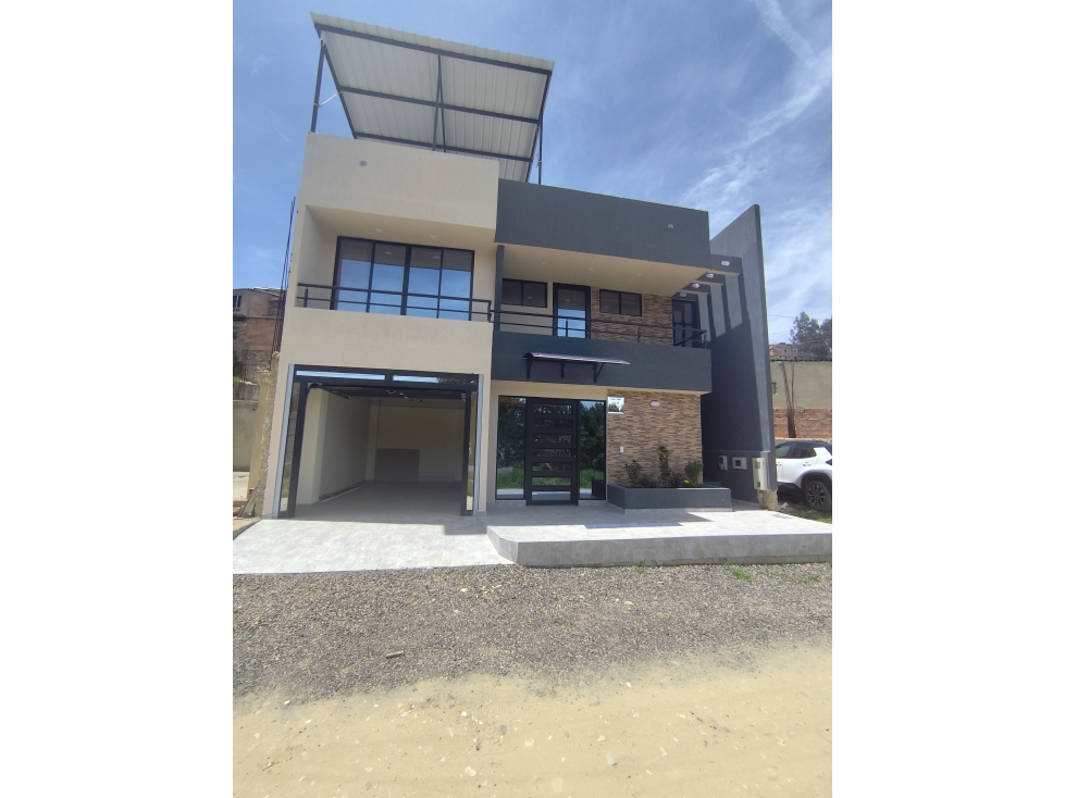 VENDO CASA EN PAIPA BOYACÀ, BARRIO VILLA VIANEY, 206.66 m2 - 1
