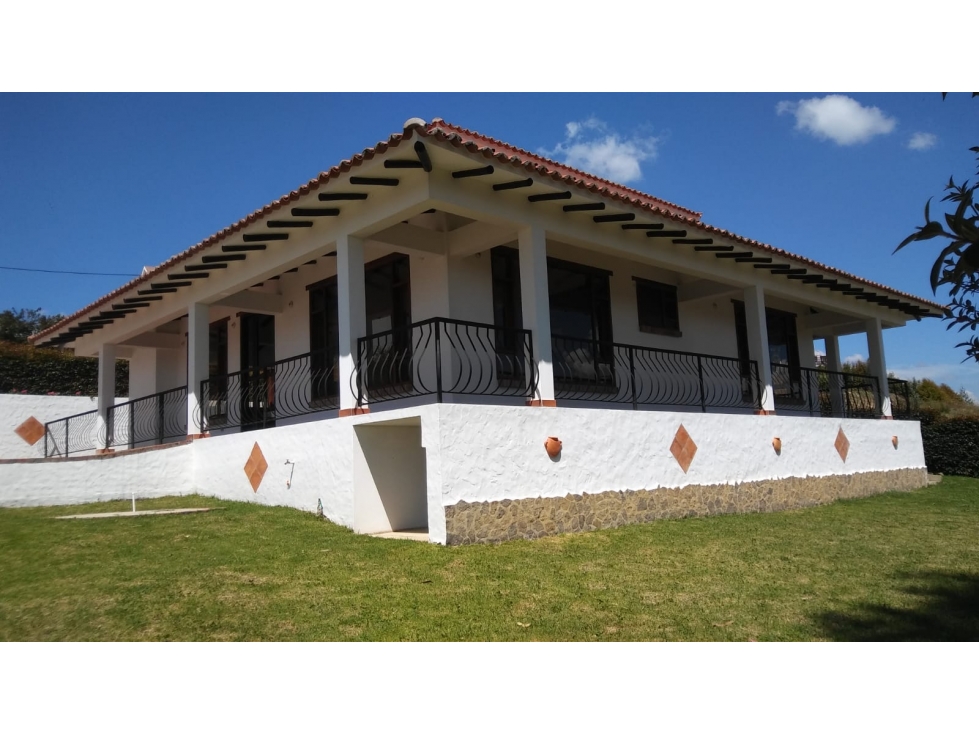 VENDO CASA CAMPESTRE EN PAIPA BOYACA, 210 M2 - 2