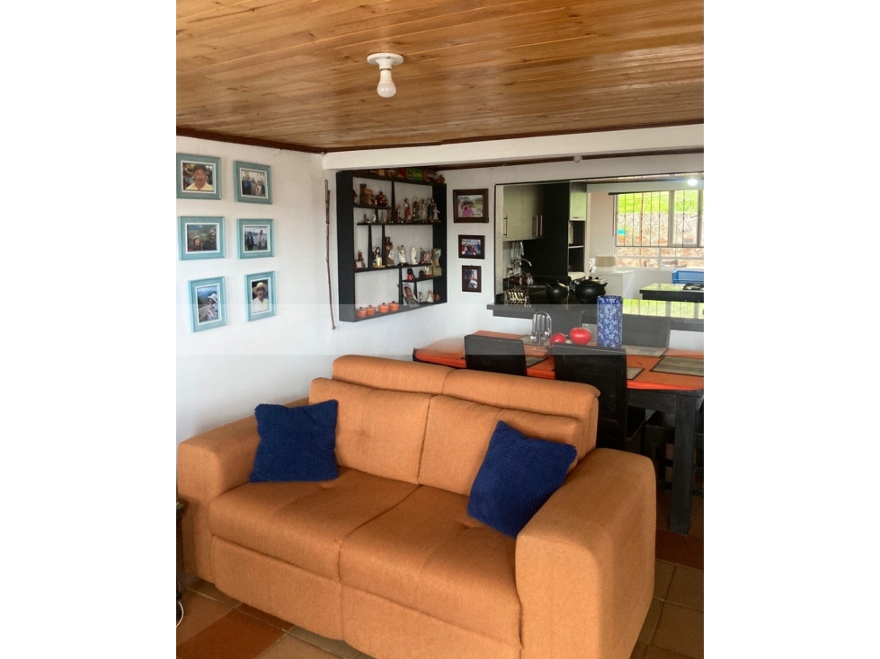 VENDO CASA EN PAIPA BOYACA, BARRIO LOS ROSALES 67.5 M2, LOTE 900 M2 - 4