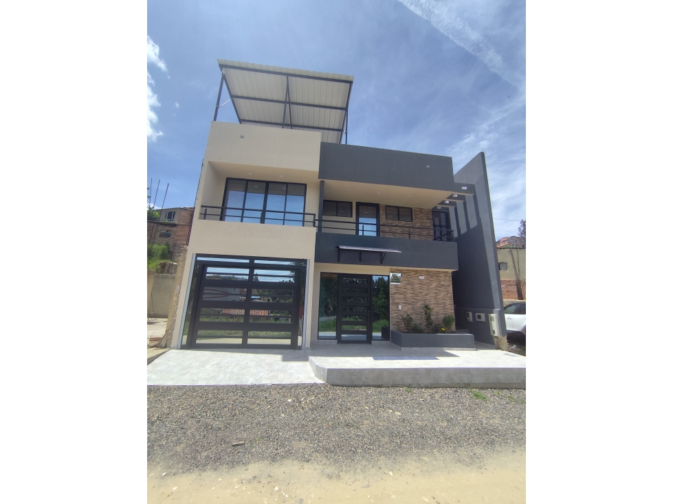 VENDO CASA EN PAIPA BOYACÀ,  BARRIO VILLA VIANEY, 206.66 m2 - 3