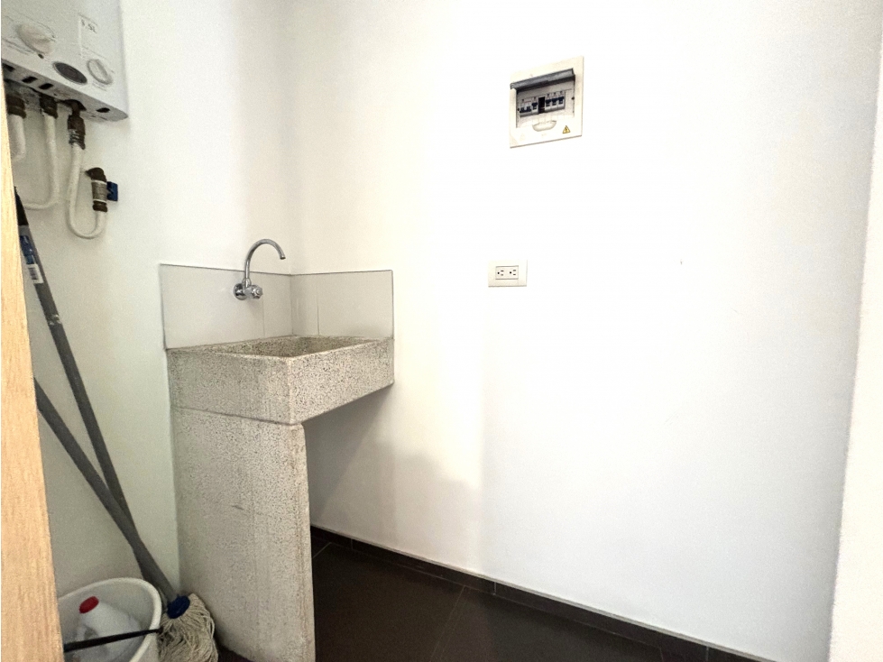 ARRIENDO APARTAMENTO EN ENVIGADO - LOMA DE LAS BRUJAS — foto 6