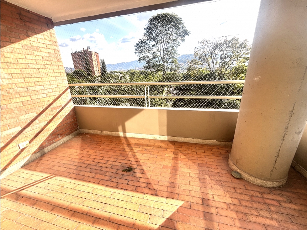 ARRIENDO APARTAMENTO EN POBLADO - PATIO BONITO — foto 3