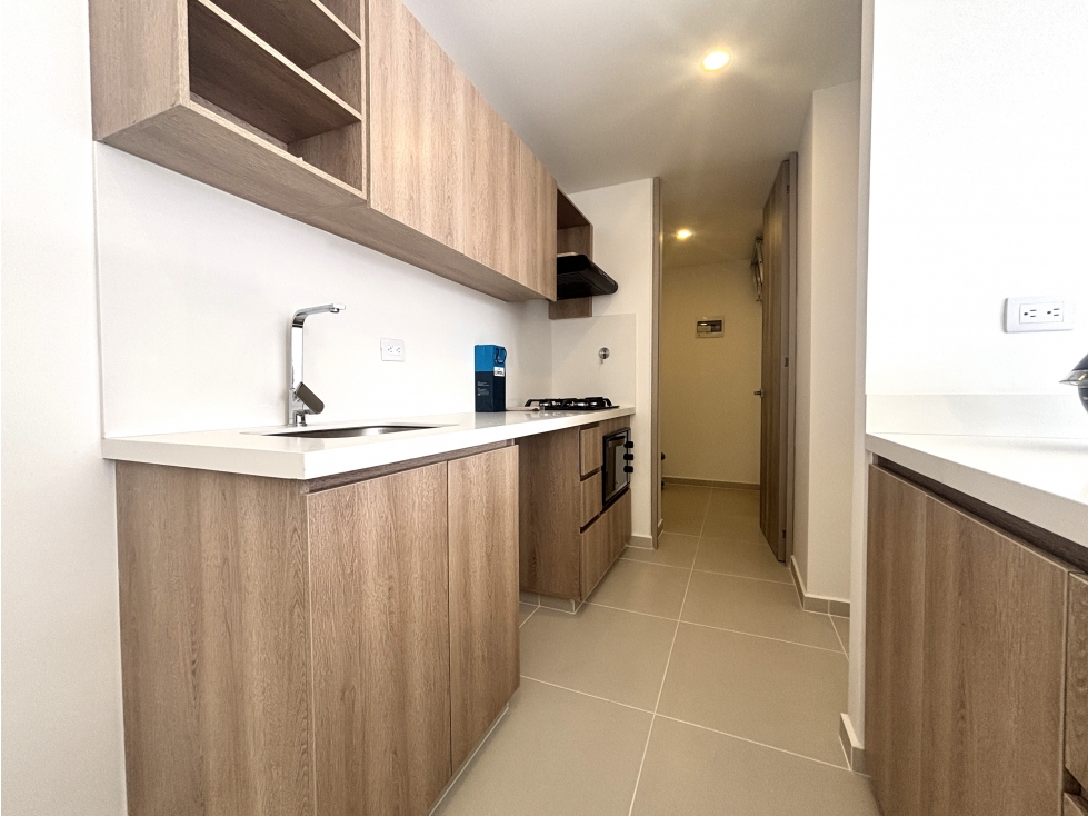 ARRIENDO APARTAMENTO PARA ESTRENAR EN POBLADO - CIUDAD DEL RIO — foto 2