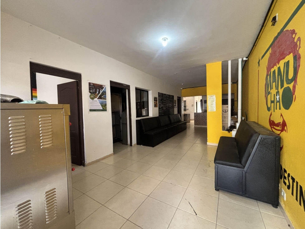 ARRIENDO CASA LOCAL DE DOS NIVELES EN POBLADO - MANILA