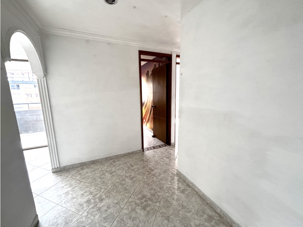 ARRIENDO APARTAMENTO EN LOS COLORES — foto 6