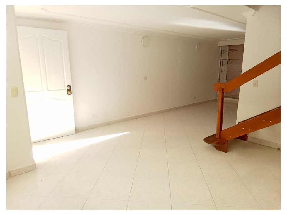Arriendo de casa en Floresta Calasanz, Medellin — foto 3