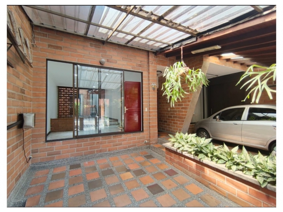 Arriendo de Casa en Santa Monica, Medellin — foto 3
