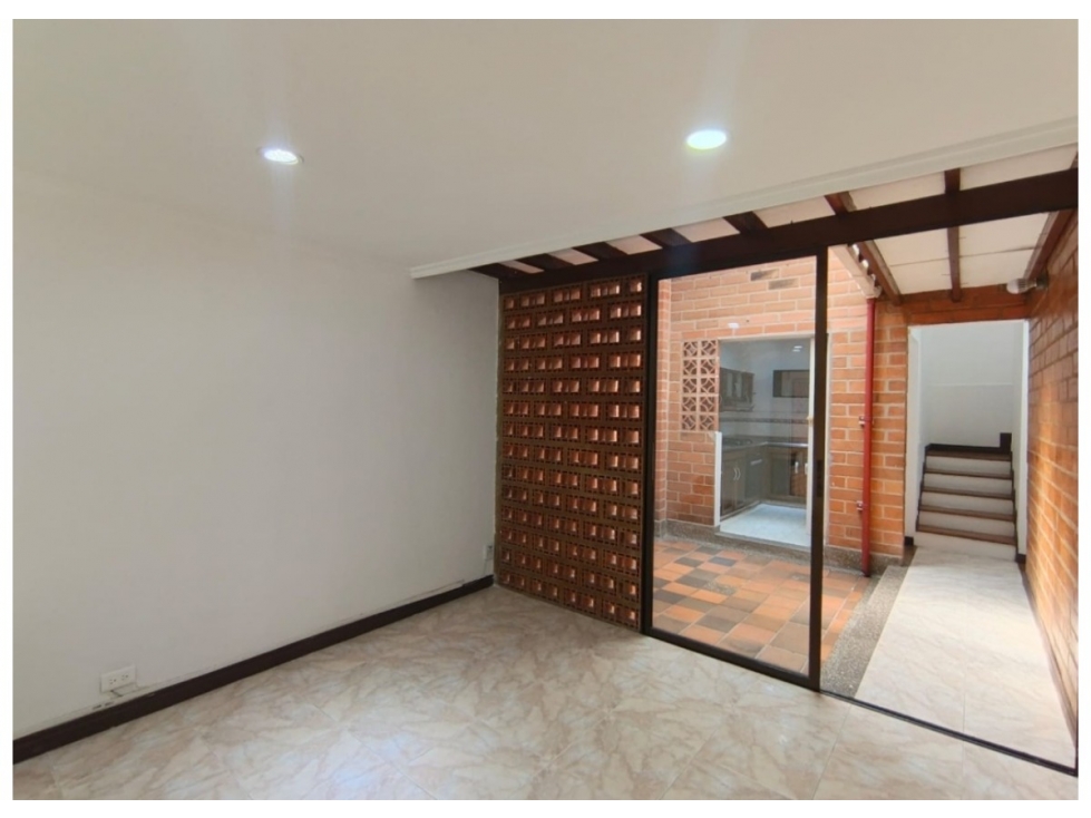 Arriendo de Casa en Santa Monica, Medellin — foto 4