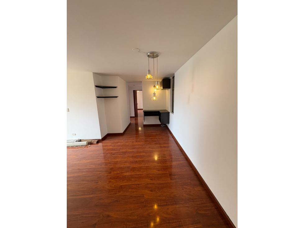 SE VENDE HERMOSO APARTAMENTO CIUDAD SALITRE